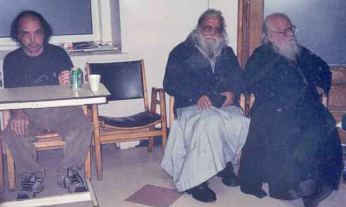 Владыка Виталий с епископом Варнавой в больнице для душевнобольных.